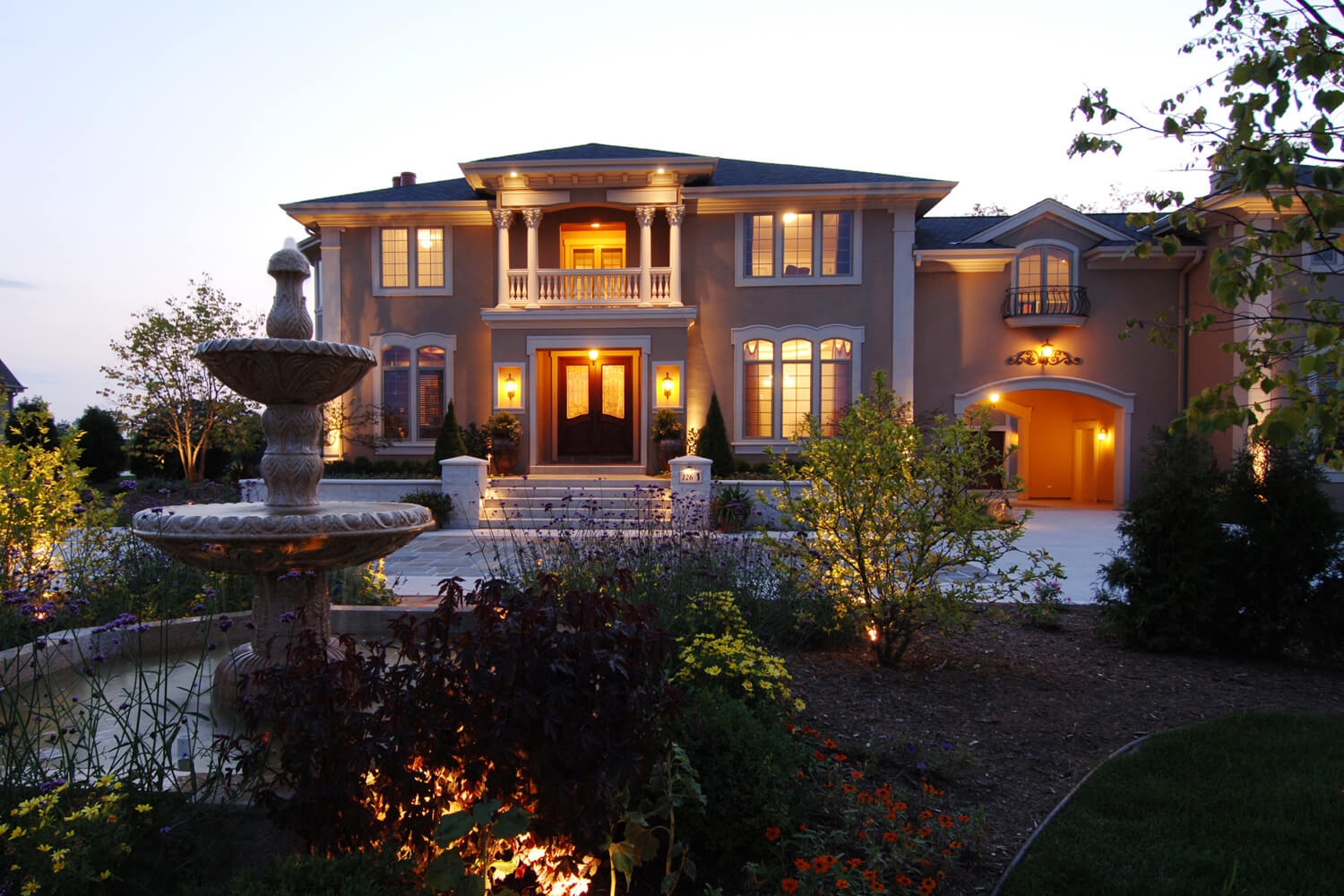 bellamore_exterior_1500x1000